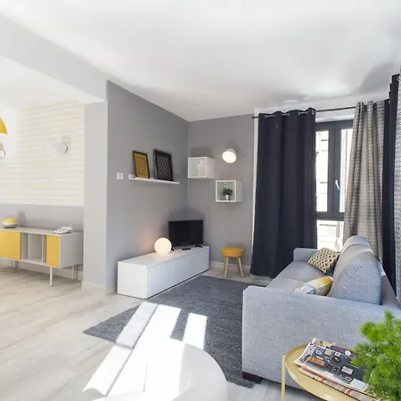 Hotel Skytower - The Right Space *