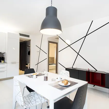 Hotel Skytower - The Right Space *