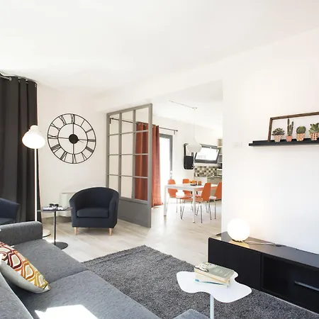 Hotel Skytower - The Right Space