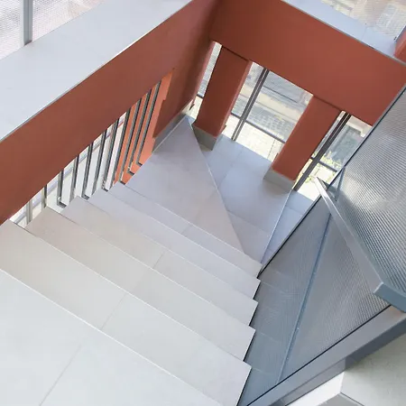 Hotel Skytower - The Right Space